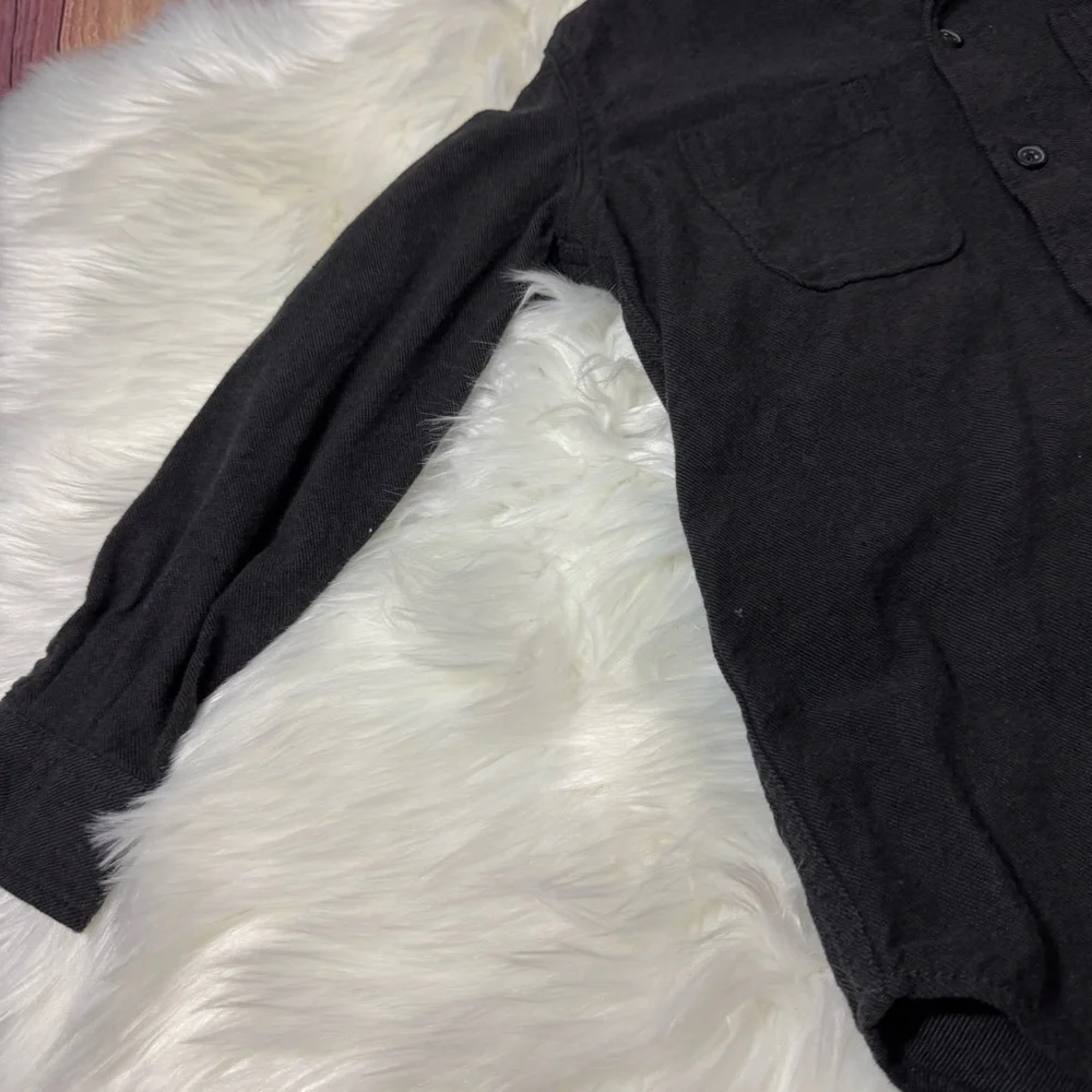 GAP Kids Size Small Black Button-Up Long Sleeve Shirt